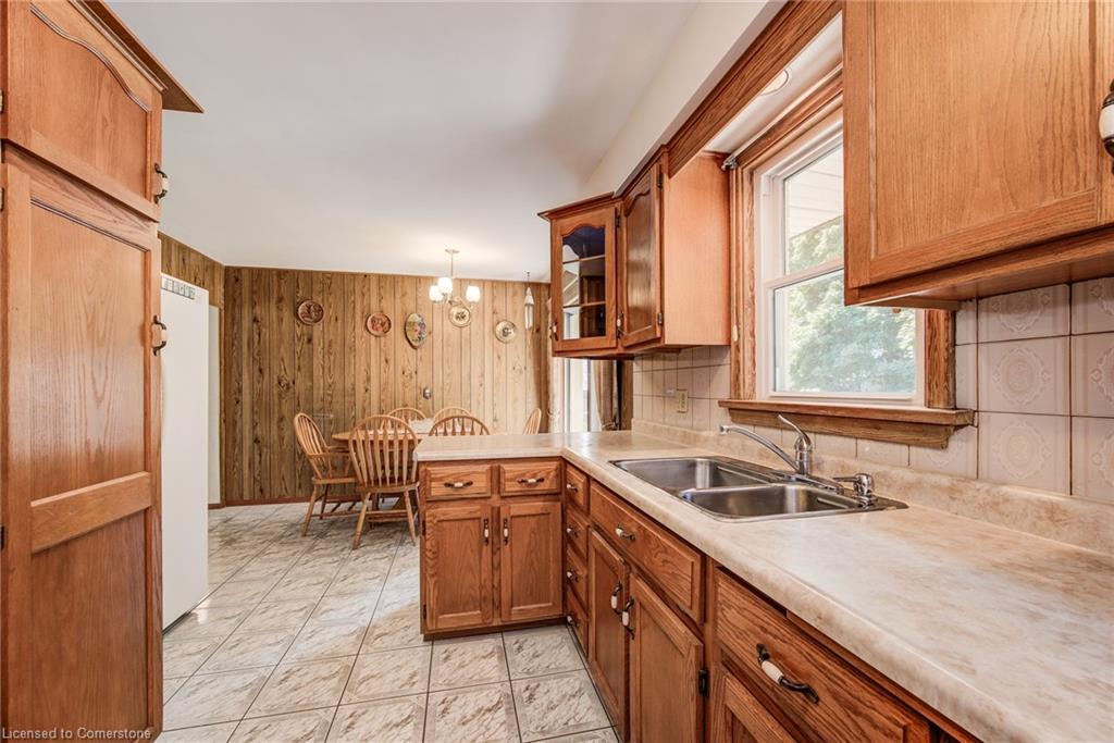 95 Byron Avenue Property Photo 12