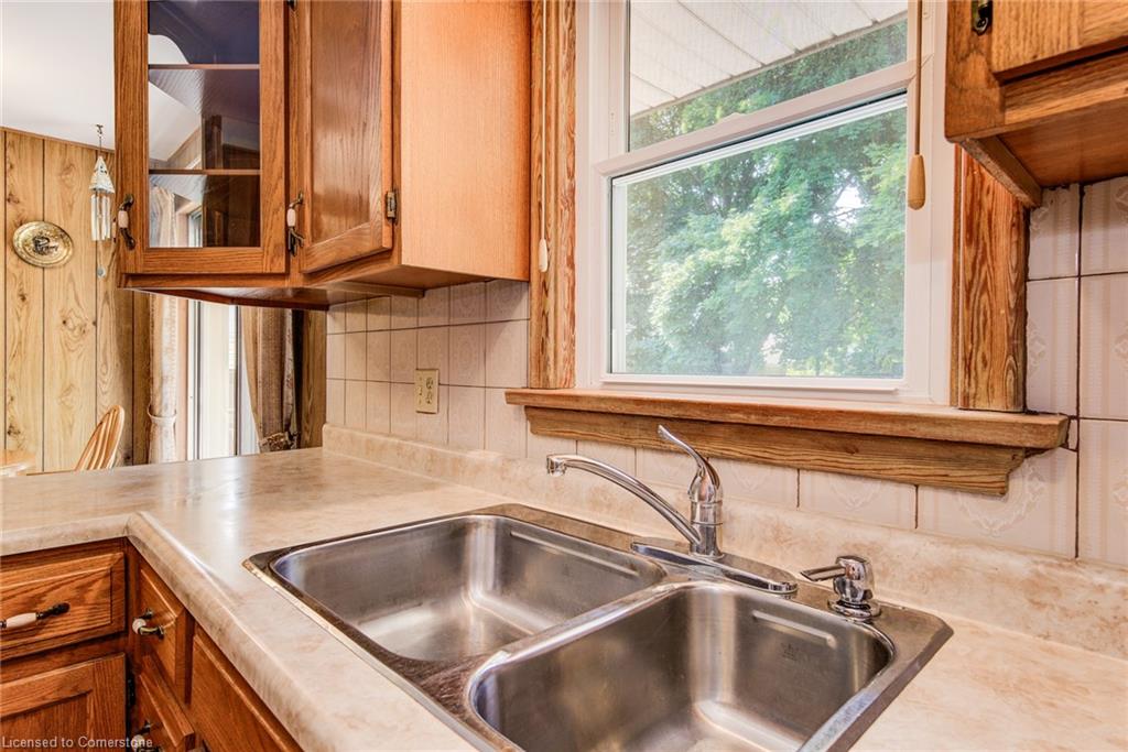 95 Byron Avenue Property Photo 13