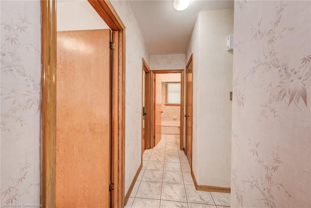 95 Byron Avenue Property Photo 18