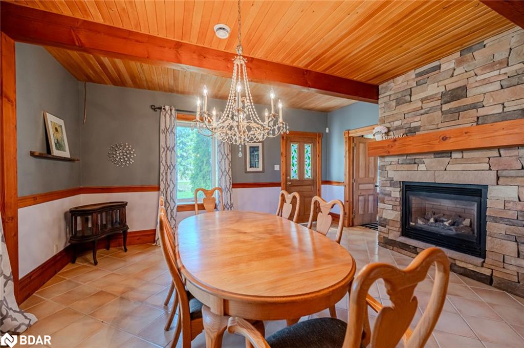 8464 6th Line Property Photo 11
