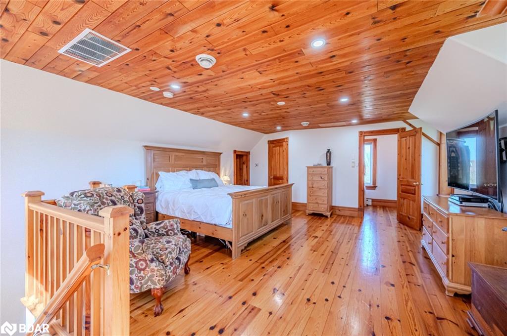 8464 6th Line Property Photo 14
