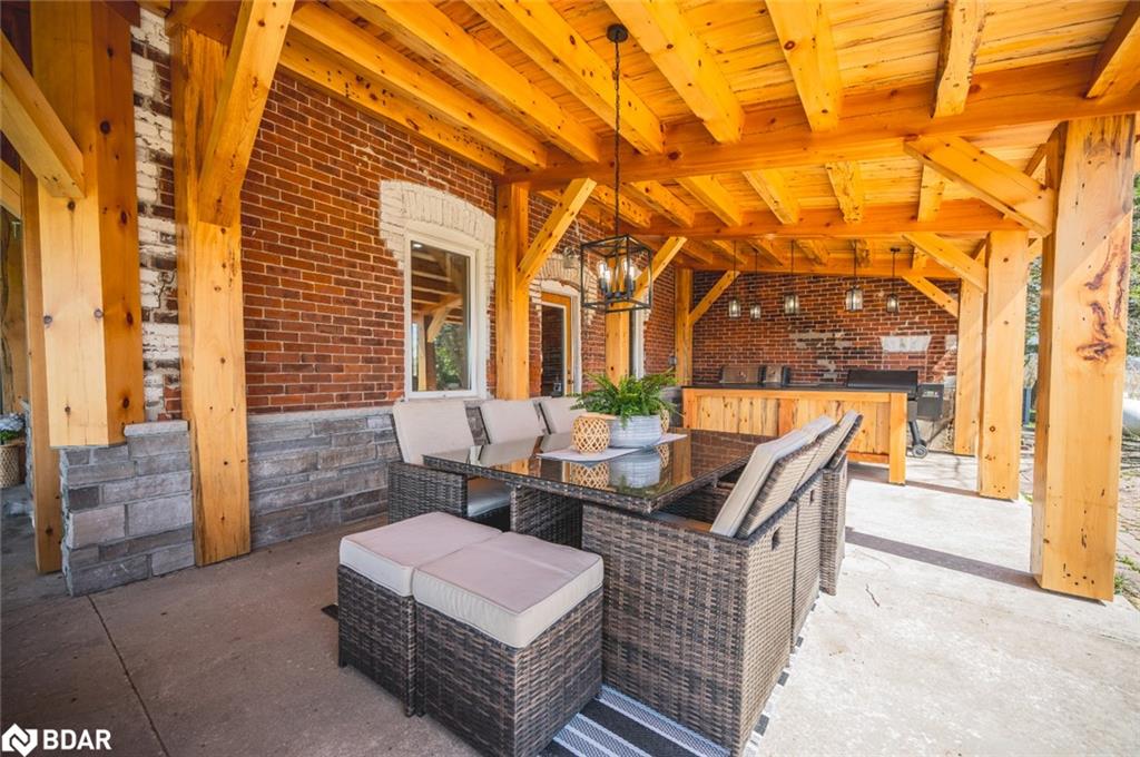 8464 6th Line Property Photo 15