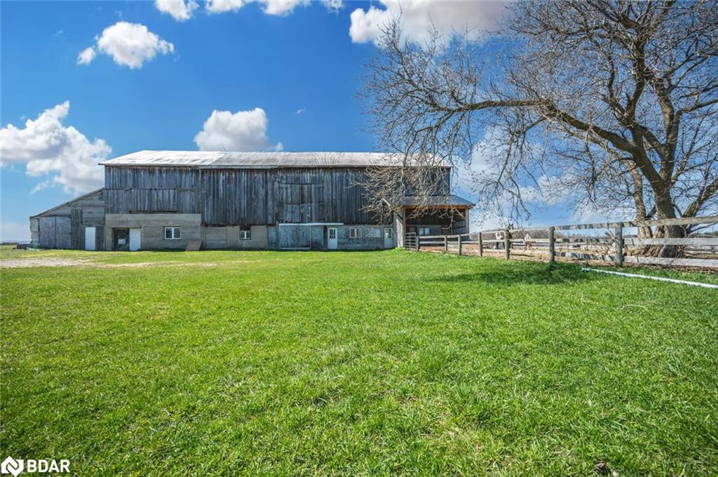 8464 6th Line Property Photo 17