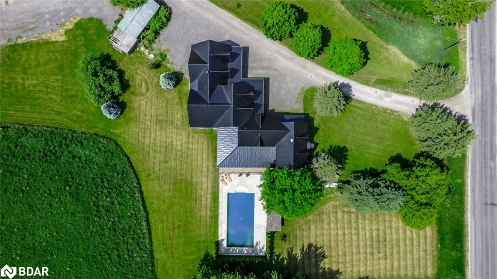 8464 6th Line Property Photo 28