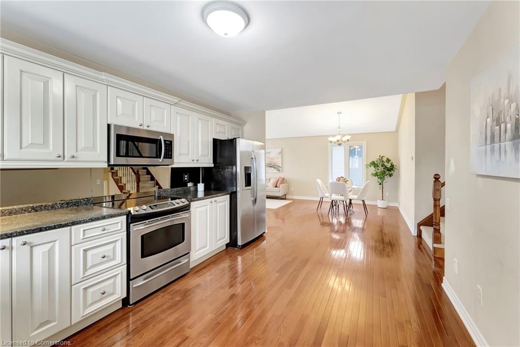 25 Mapleview Drive Property Photo 12