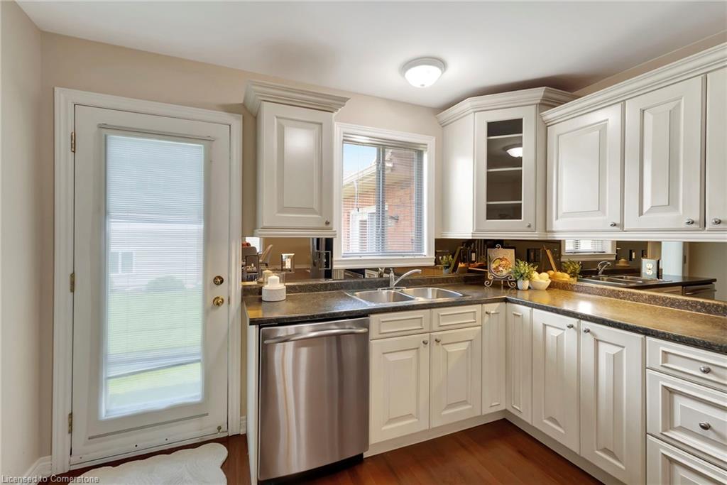 25 Mapleview Drive Property Photo 15