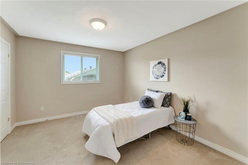25 Mapleview Drive Property Photo 16
