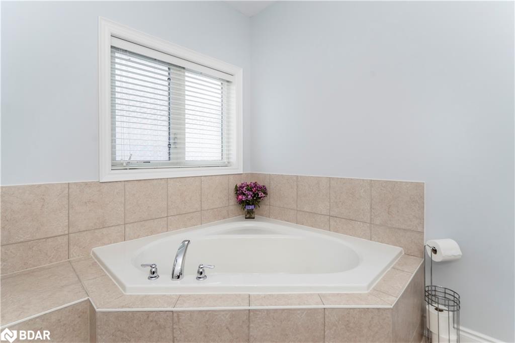 5 Nadmarc Court Property Photo 24