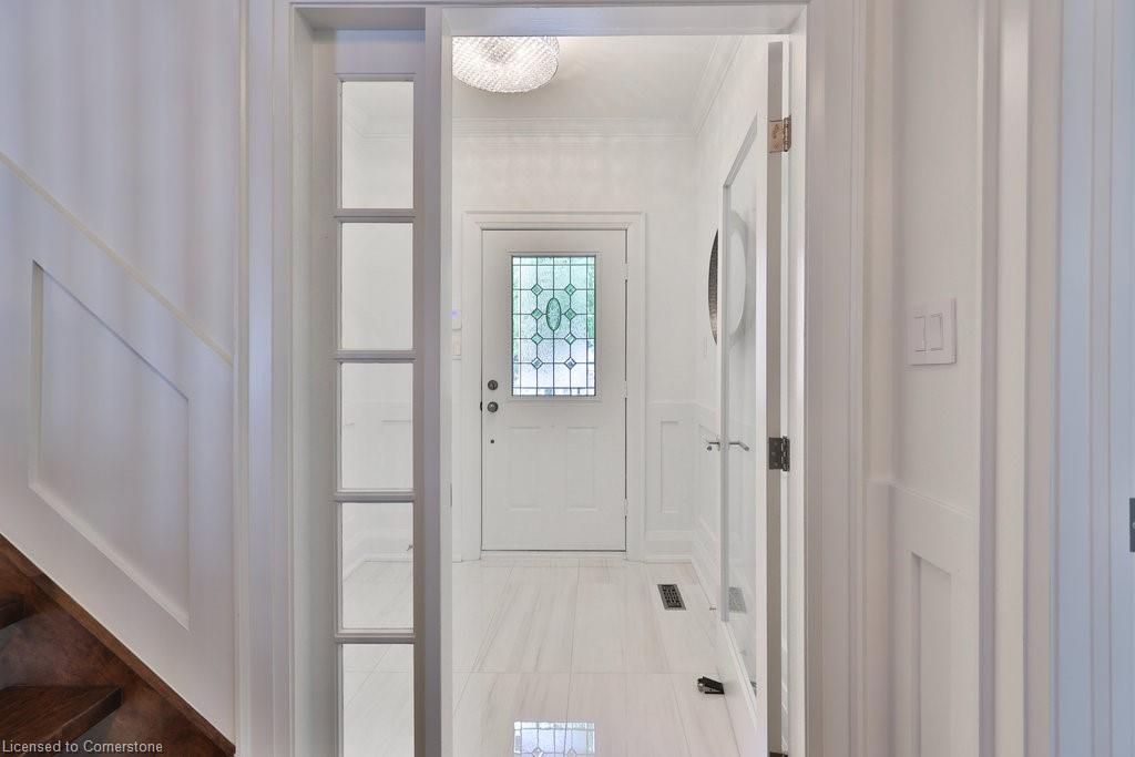 4-4211 Millcroft Park Drive Property Photo 4