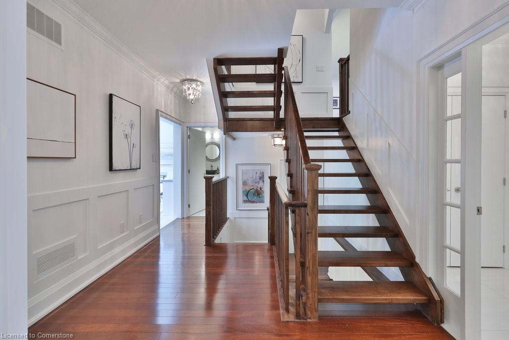 4-4211 Millcroft Park Drive Property Photo 5