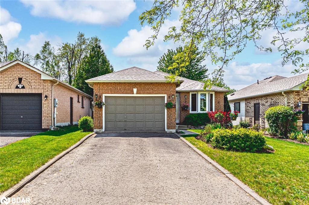 24 Nicholson Drive Property Photo 1