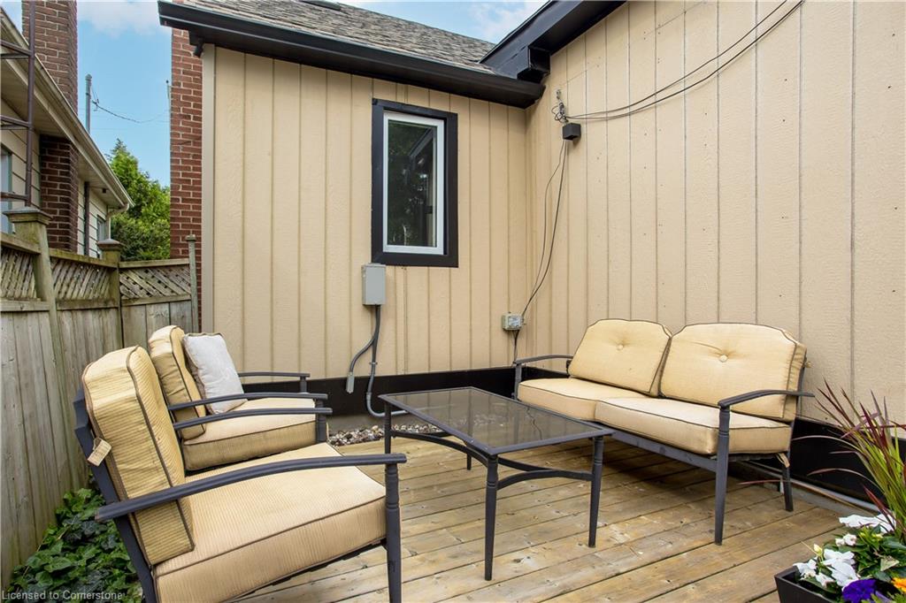 1041 Plains View Avenue Property Photo 7