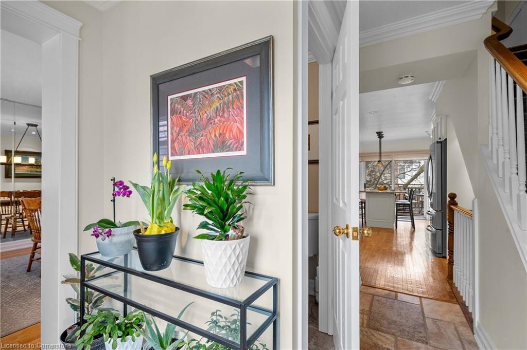6-2098 Marine Drive Property Photo 4