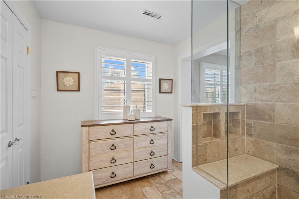 6-2098 Marine Drive Property Photo 22