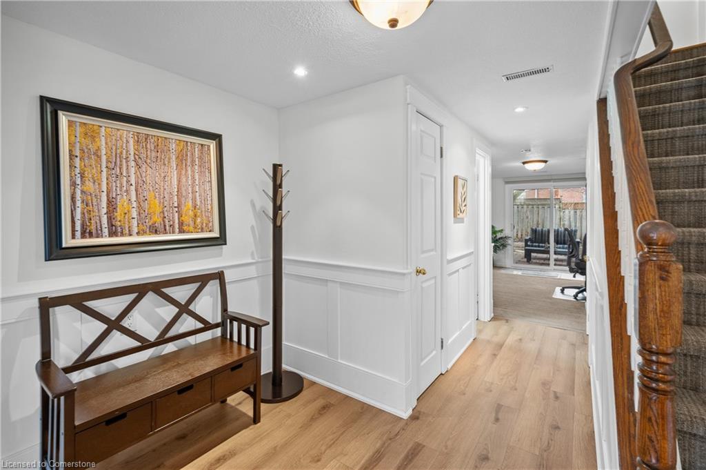 6-2098 Marine Drive Property Photo 31