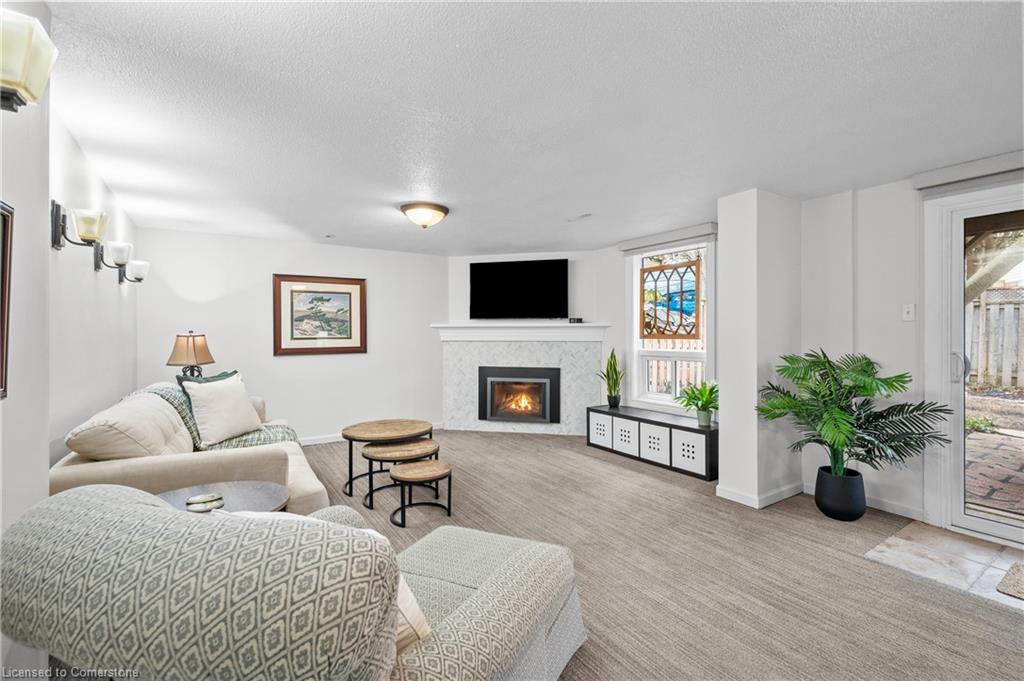 6-2098 Marine Drive Property Photo 32