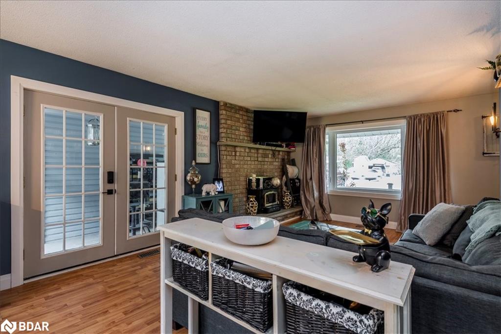 4049 Bayview Avenue Property Photo 5