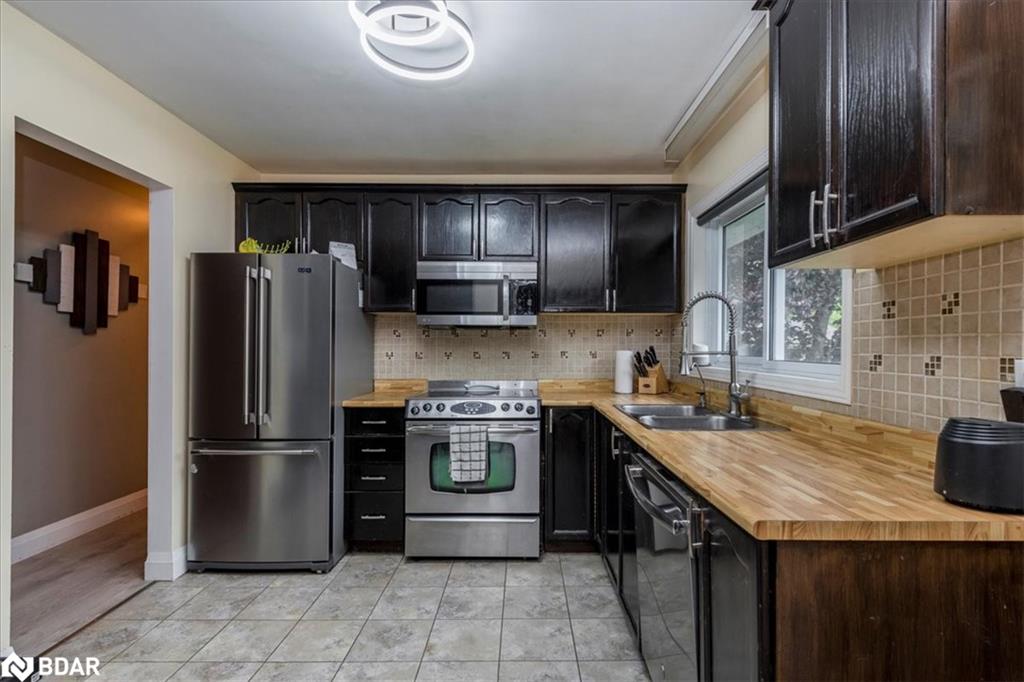 4049 Bayview Avenue Property Photo 11