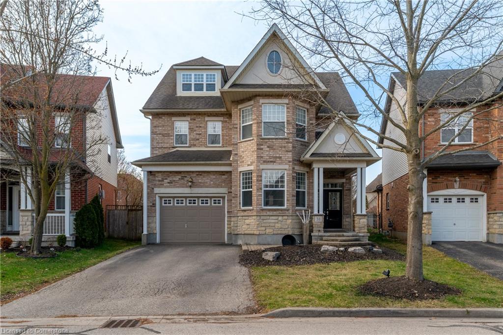 31 Coopershawk Street Property Photo 1