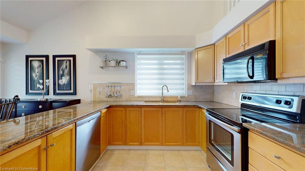 87 Schroder Crescent Property Photo 11