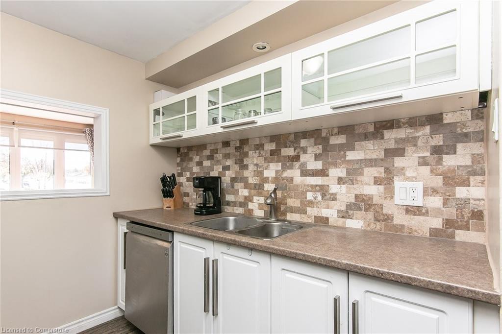 33-130 Kingswood Drive Property Photo 14