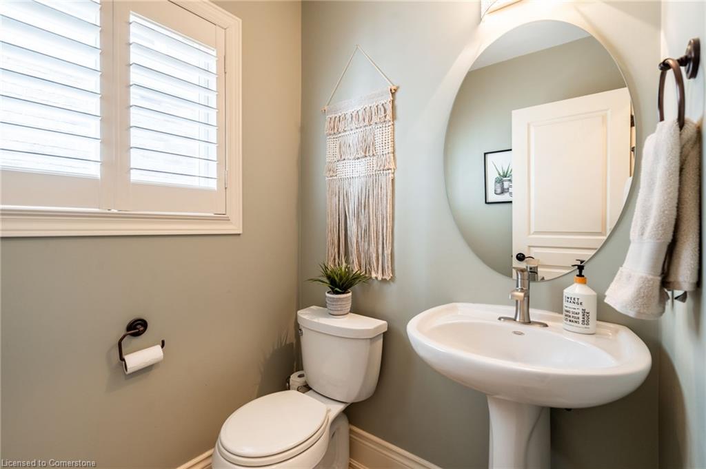 8673 Jennifer Crescent Property Photo 12