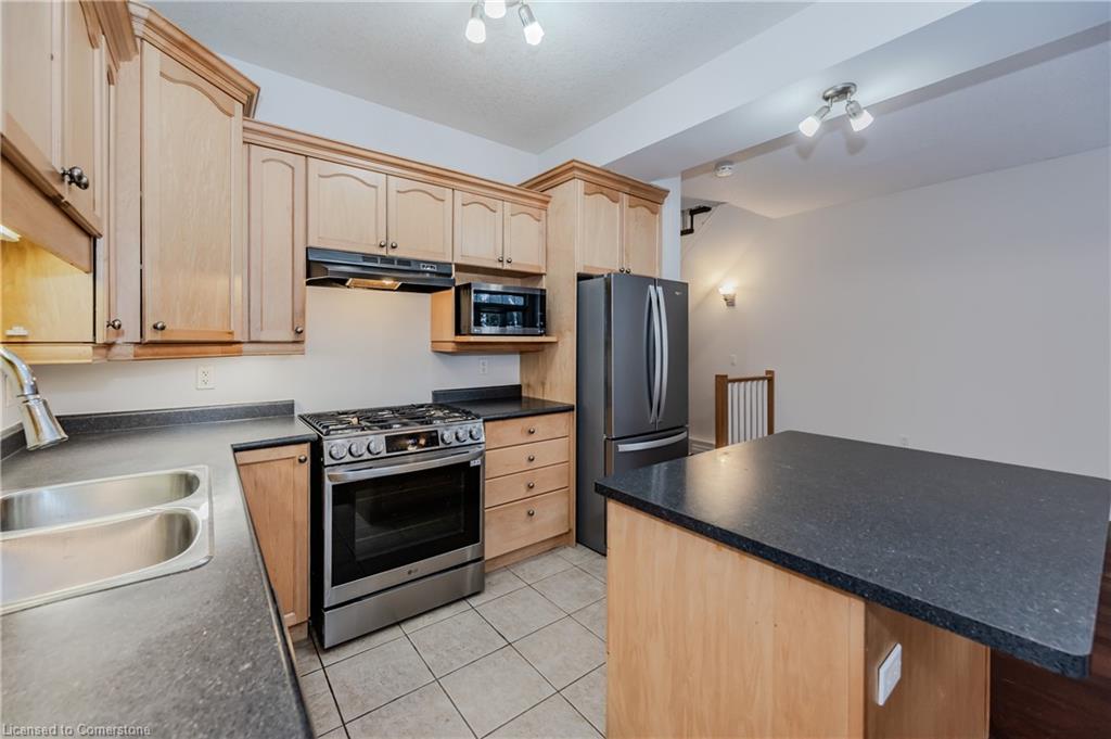 7-76 Woolwich Street Property Photo 14