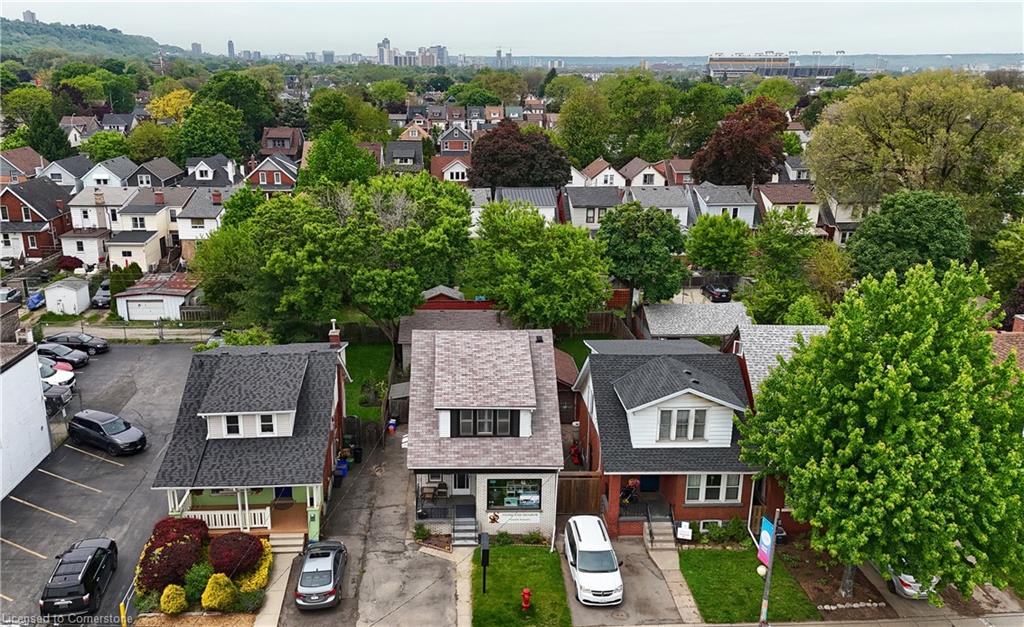 95 Ottawa Street N Property Photo 4