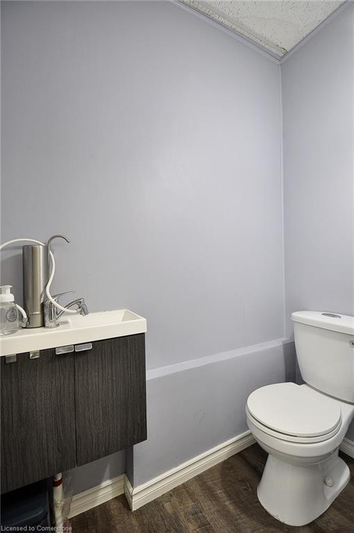 95 Ottawa Street N Property Photo 11