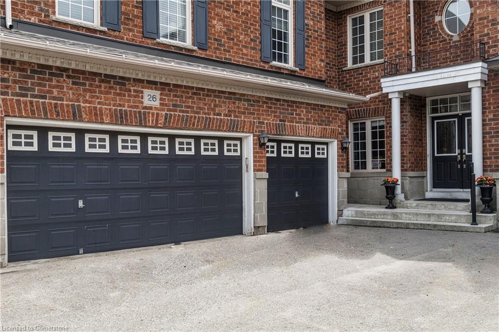 26 Saint Hubert Drive Property Photo 2