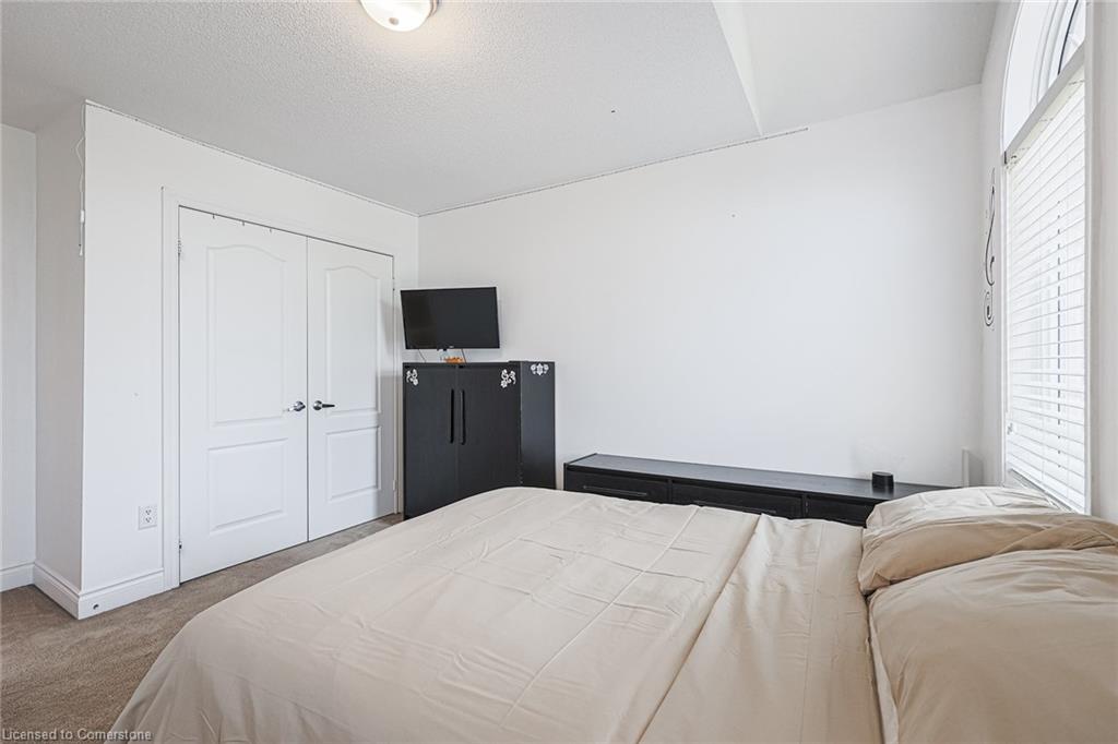26 Saint Hubert Drive Property Photo 14