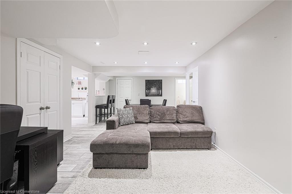 26 Saint Hubert Drive Property Photo 24