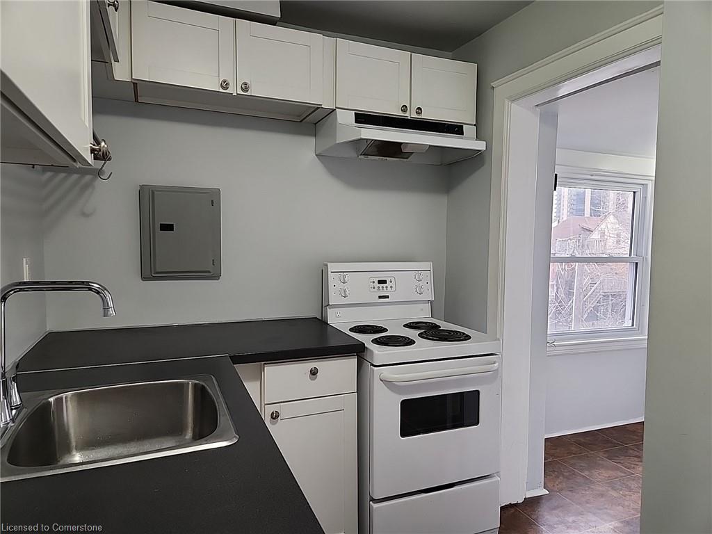 3-79 Grant Avenue Property Photo 1