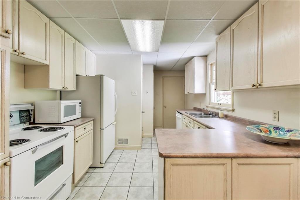 9 Avalon Avenue Property Photo 9