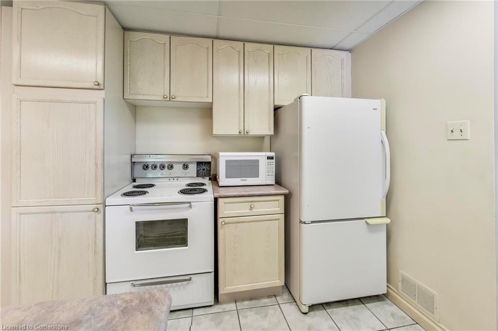 9 Avalon Avenue Property Photo 10