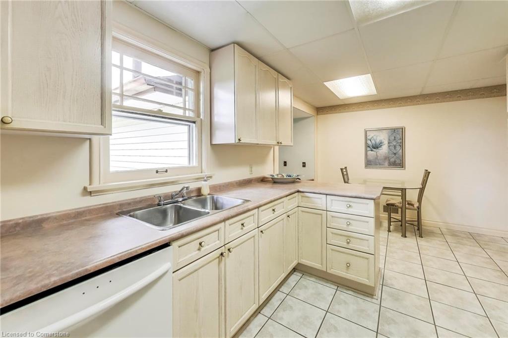 9 Avalon Avenue Property Photo 12