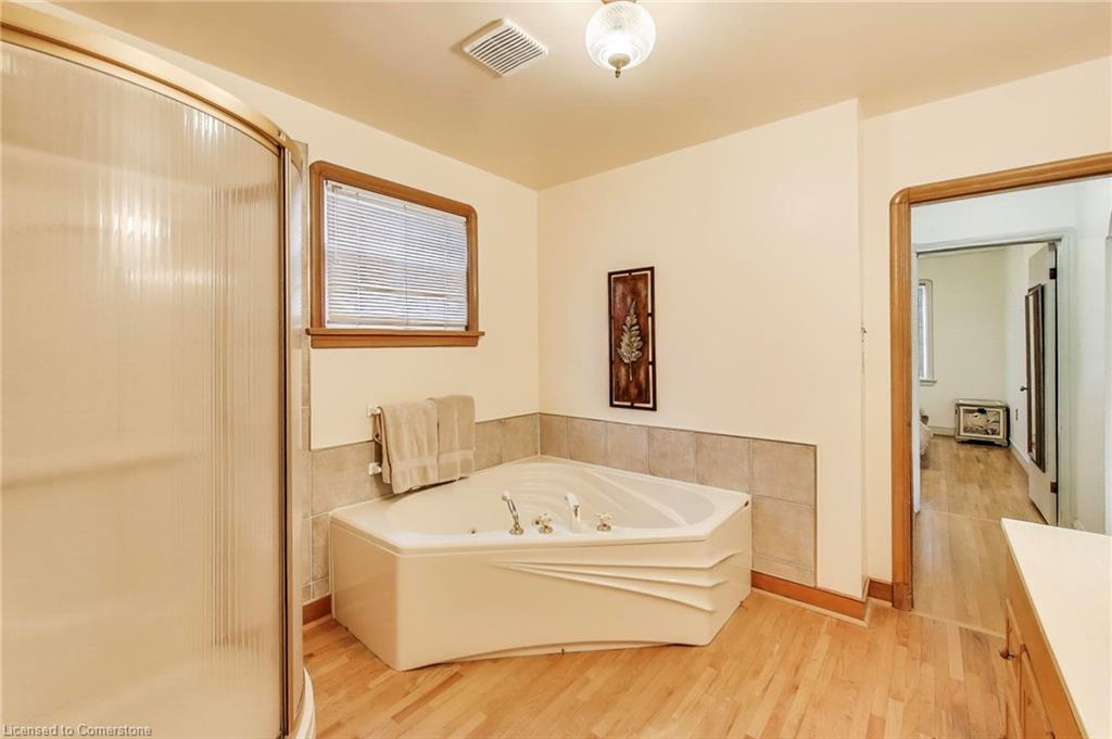 9 Avalon Avenue Property Photo 18