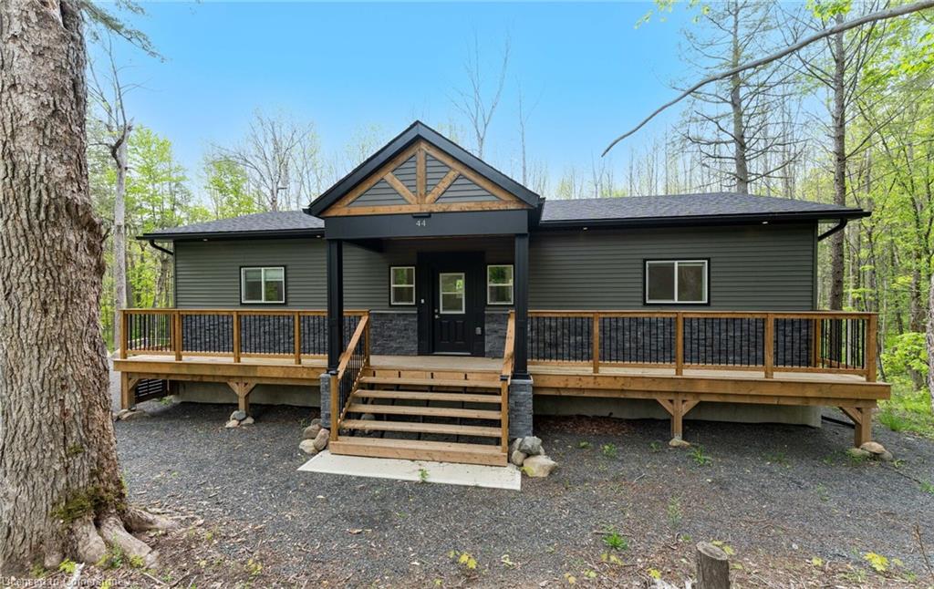 44 Sunnyshore Park Drive Property Photo 4