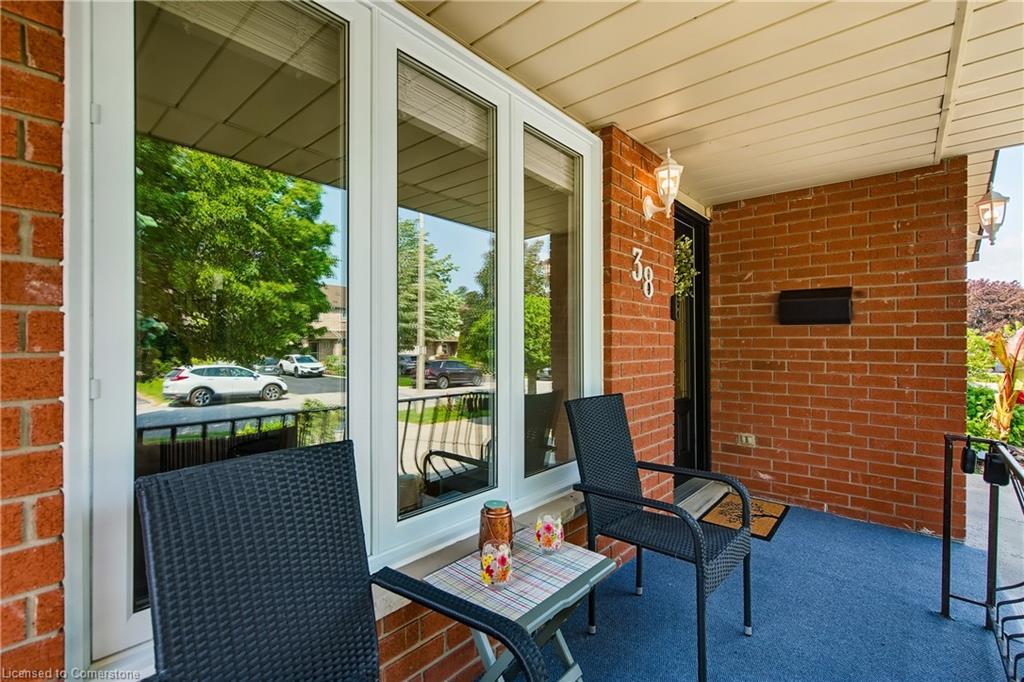 38 Pinewoods Drive Property Photo 3
