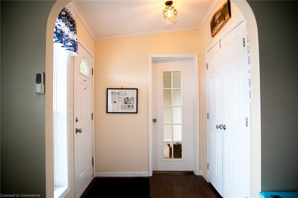 22 Cricklewood Crescent Property Photo 2