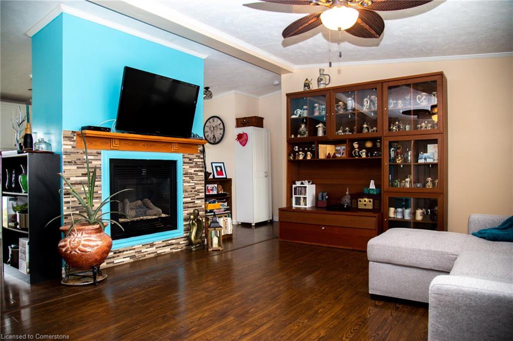 22 Cricklewood Crescent Property Photo 4