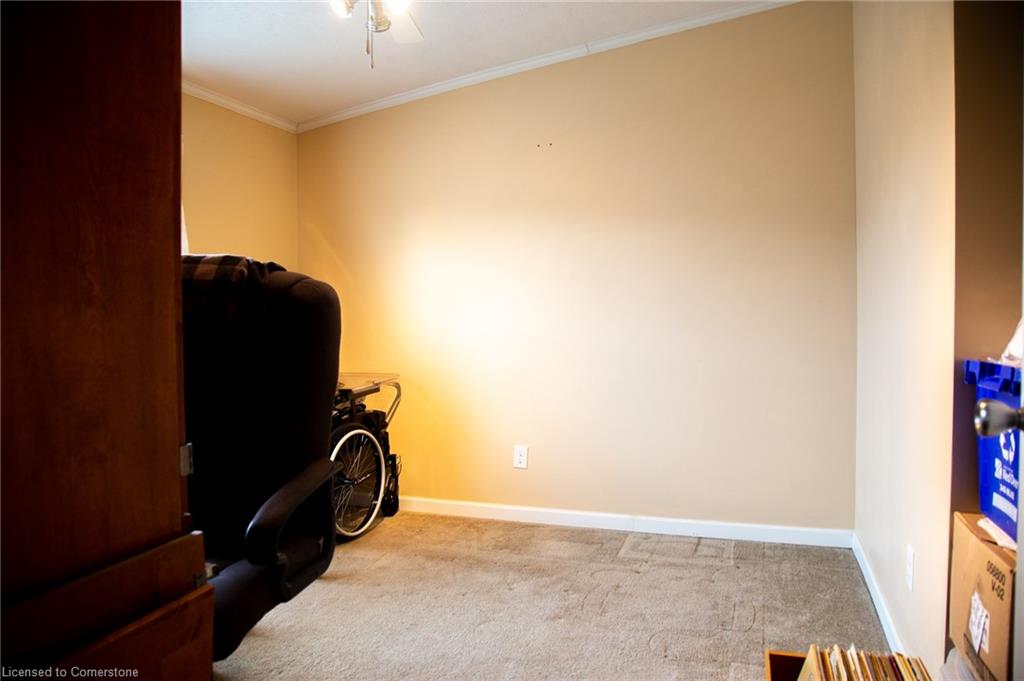 22 Cricklewood Crescent Property Photo 18