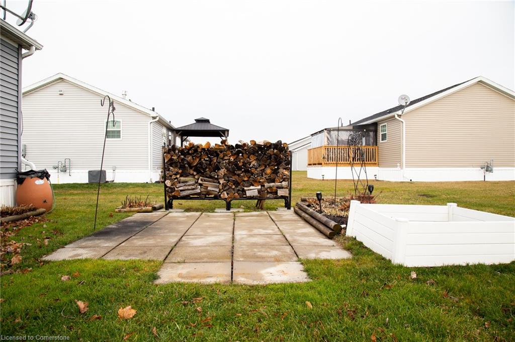 22 Cricklewood Crescent Property Photo 32