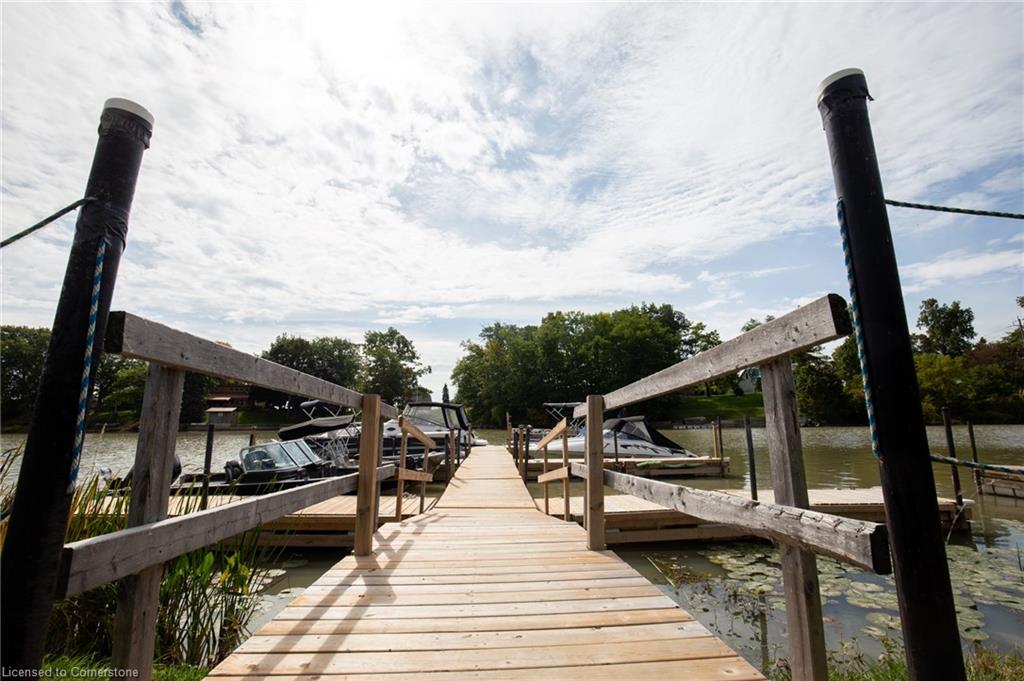 22 Cricklewood Crescent Property Photo 37