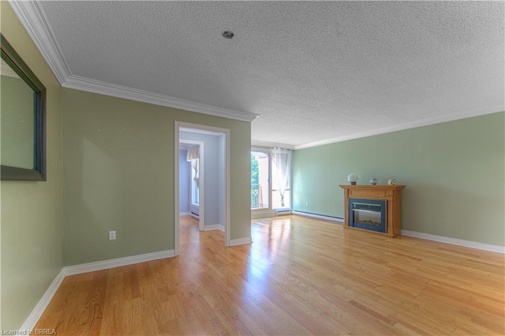 315-36 Hayhurst Road Property Photo 17