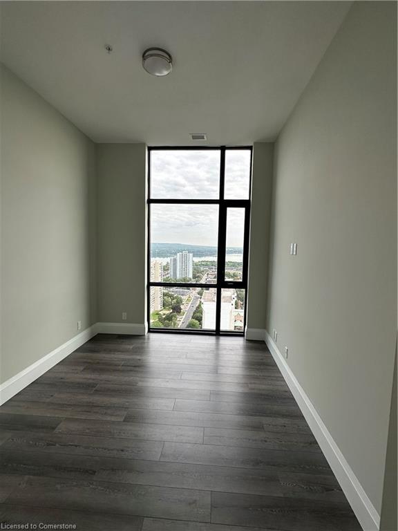 2405-15 Queen Street S Property Photo 3