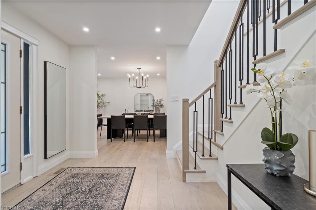 7 Carl Crescent Property Photo 3