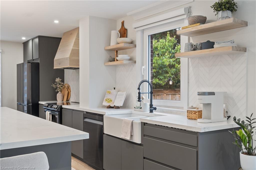 7 Carl Crescent Property Photo 8