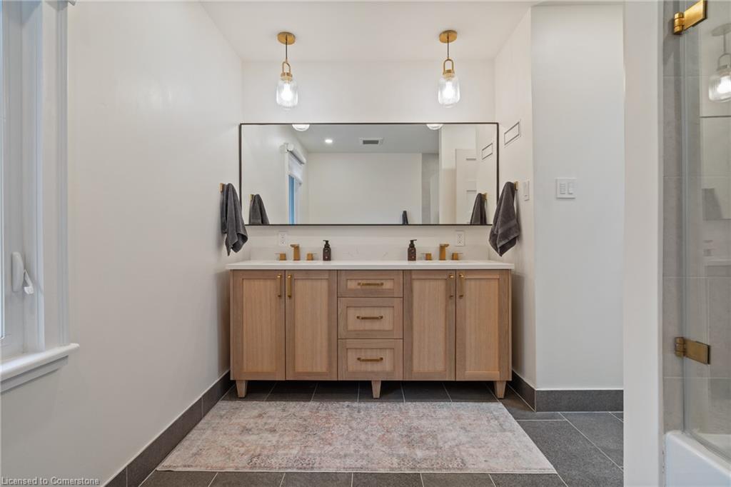 7 Carl Crescent Property Photo 26