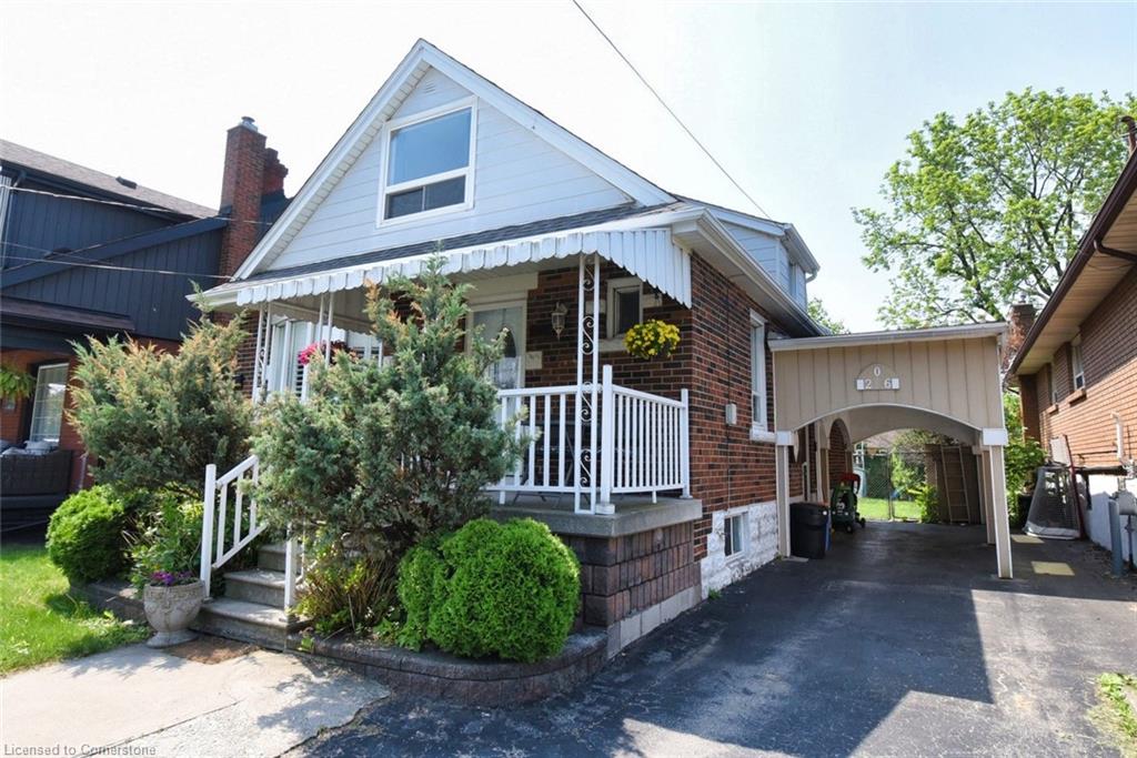 206 Crockett Street Property Photo 1
